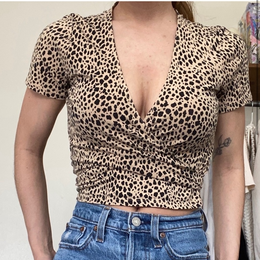 Brandy Melville Cheetah wrap top